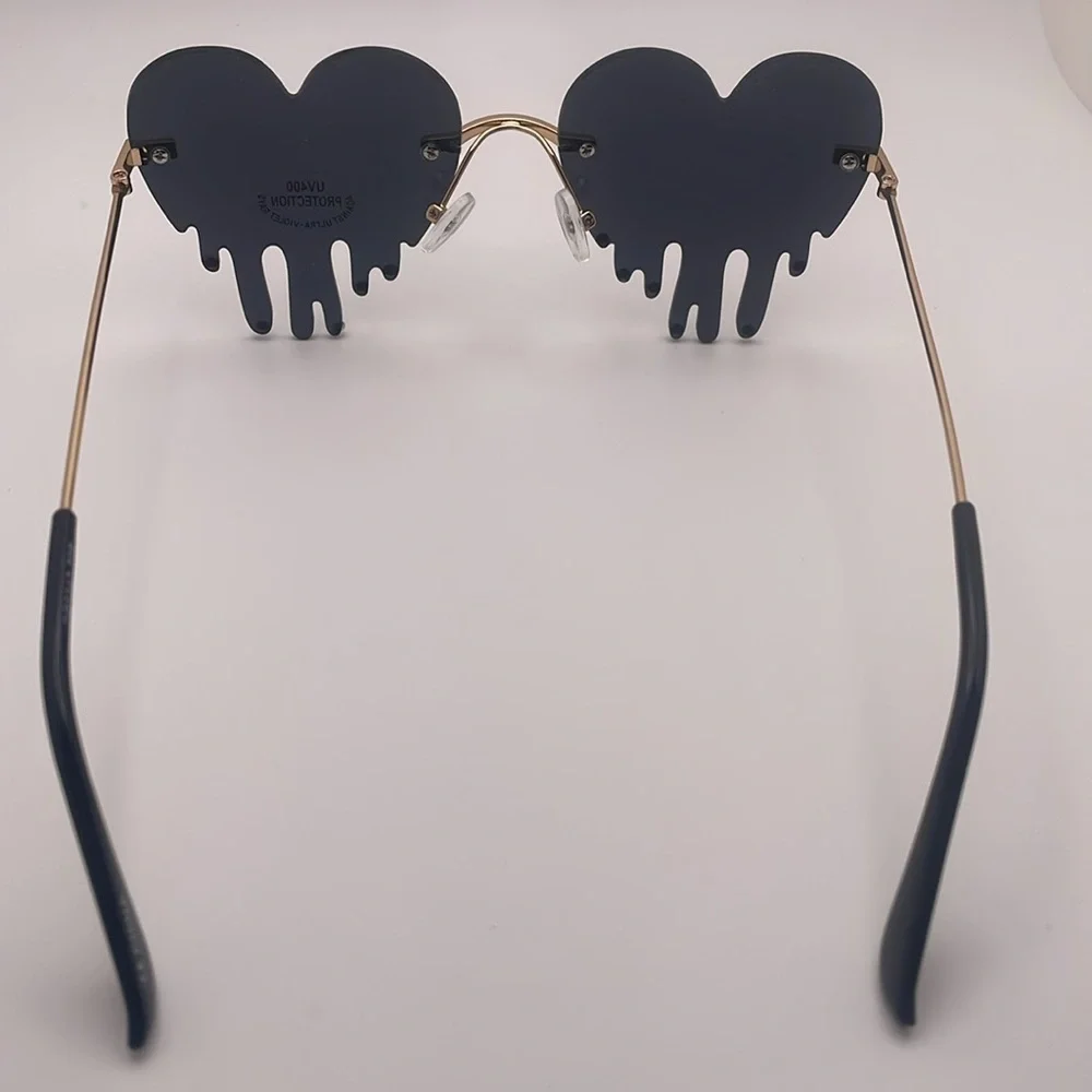 Fashion Sunglasses - Blach Heartdrop - Picture 4 of 6